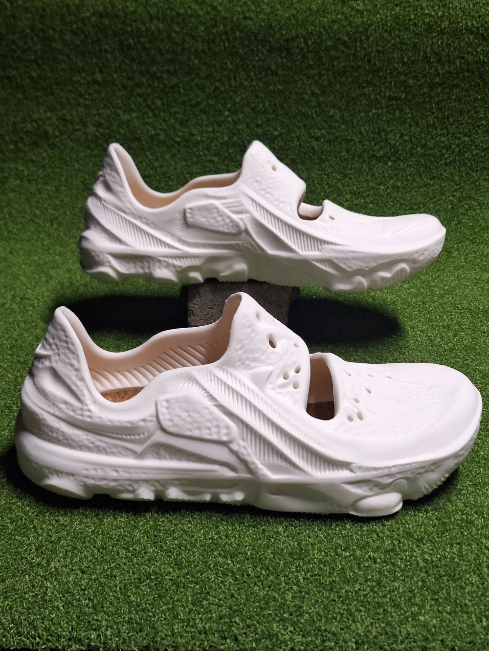 Nike ISPA Universal Men's Size 11 Natural White Sail Ivory Sneakers DM0886-100 - Picture 8 of 9